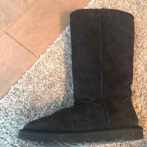 Ugg Black Suede Boots